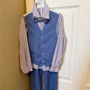 Boys Size 6 Blue Formal Suit for weddings, church, Easter
